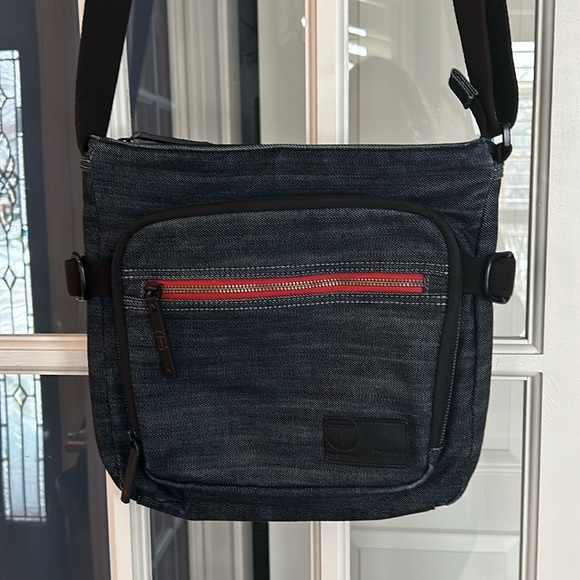 T-Tech Tumi Unisex Denim Crossbody - Picture 1 of 6